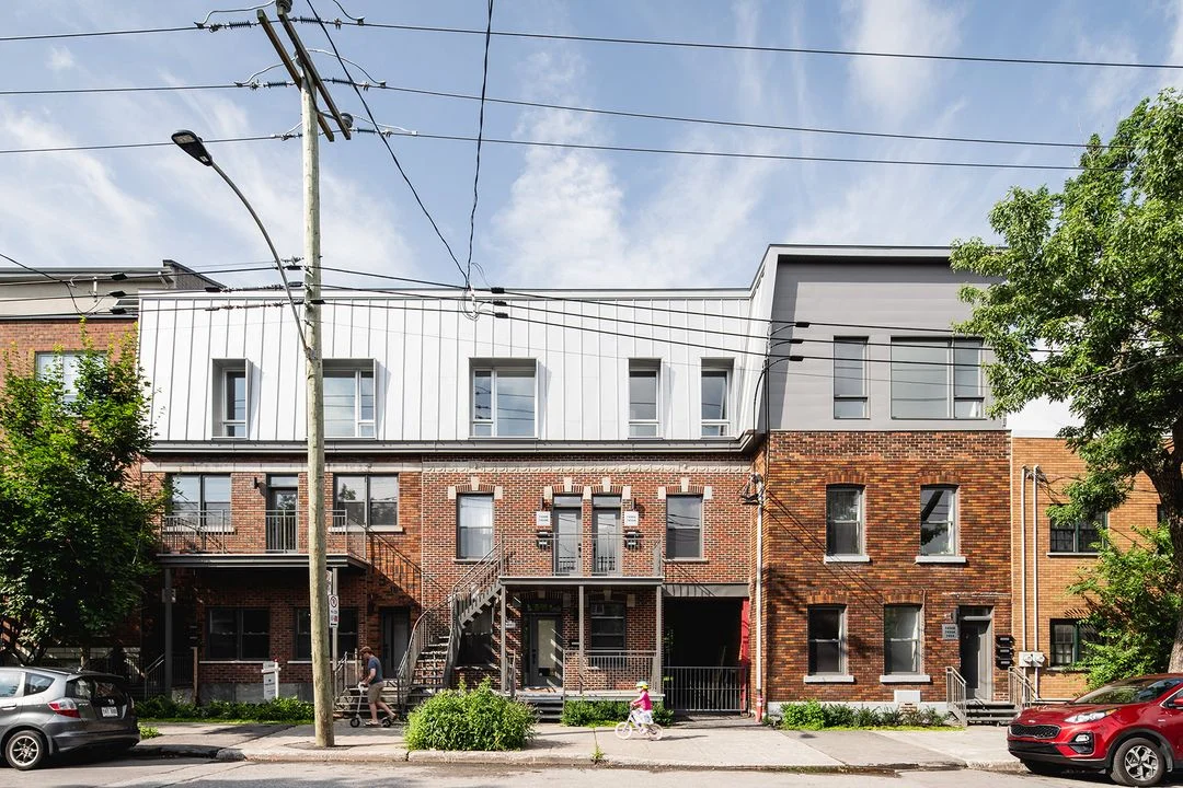 Projet d'ajout d'un 3e étage et de rénovation rue Chateaubriand à Montréal